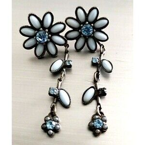 Periwinkle Blue Daisy Dangle Pierced